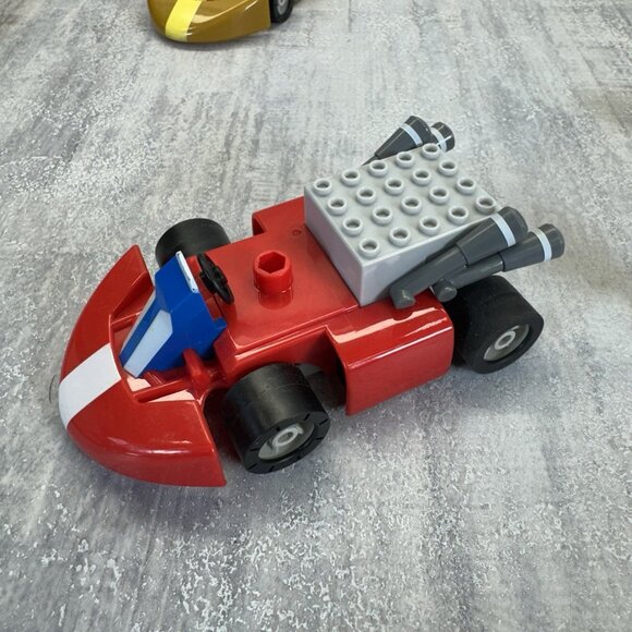 K'Nex Mario Kart Wii Diddy Kong And Standard Kart Building Sets Legos And Trophy - Picture 4 of 6